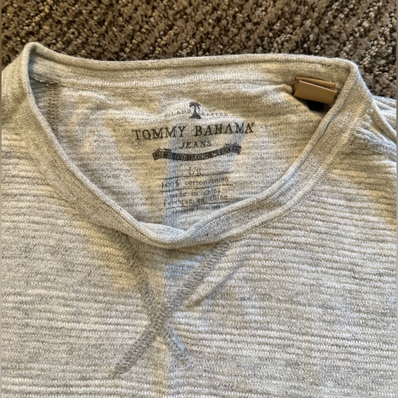 Tommy Bahama size large long sleeve shirt, lightweight - Picture 2 of 3
